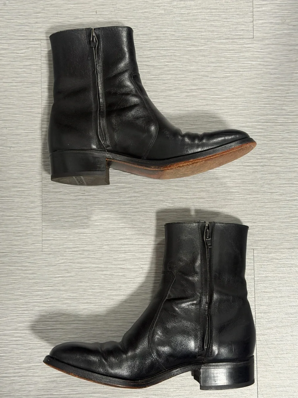 Vintage Florsheim Men’s 8D Black Leather Side Zip Ankle Beatle Boots 711404